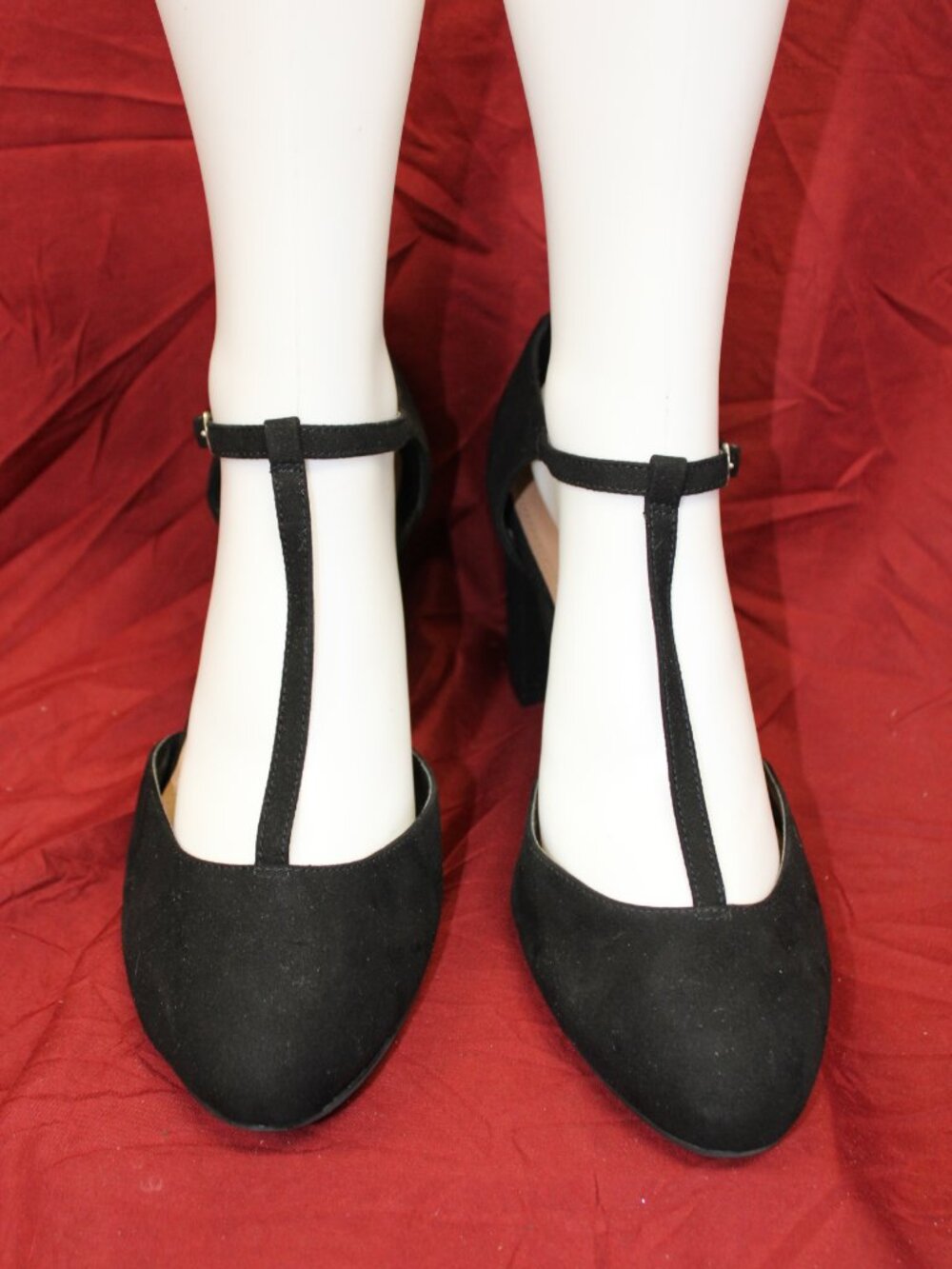 Torrid classic black suede T-strap block-heel pumps size 11 1/2